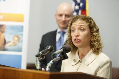 Broward Black Caucus calls out Wasserman Schultz