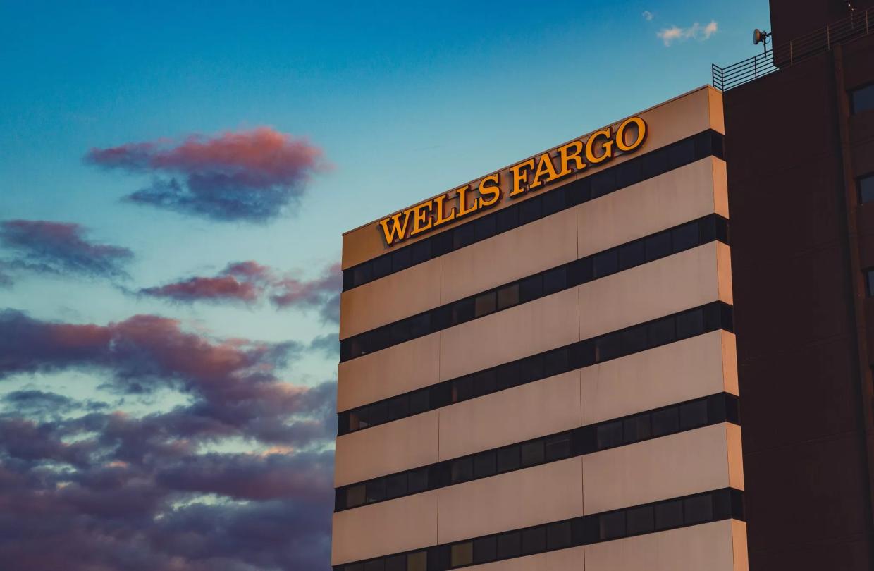 Third Black South Floridian Says Wells Fargo Called Cops When She Tried to Cash Check