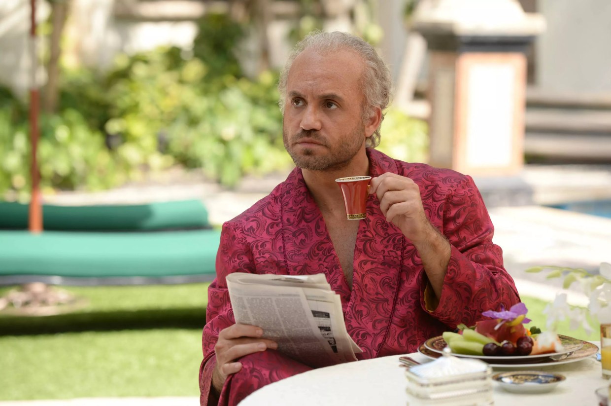 <i>American Crime Story</i>‘s <i>Versace</i> Doesn’t Actually Have Much Versace — And That’s Great