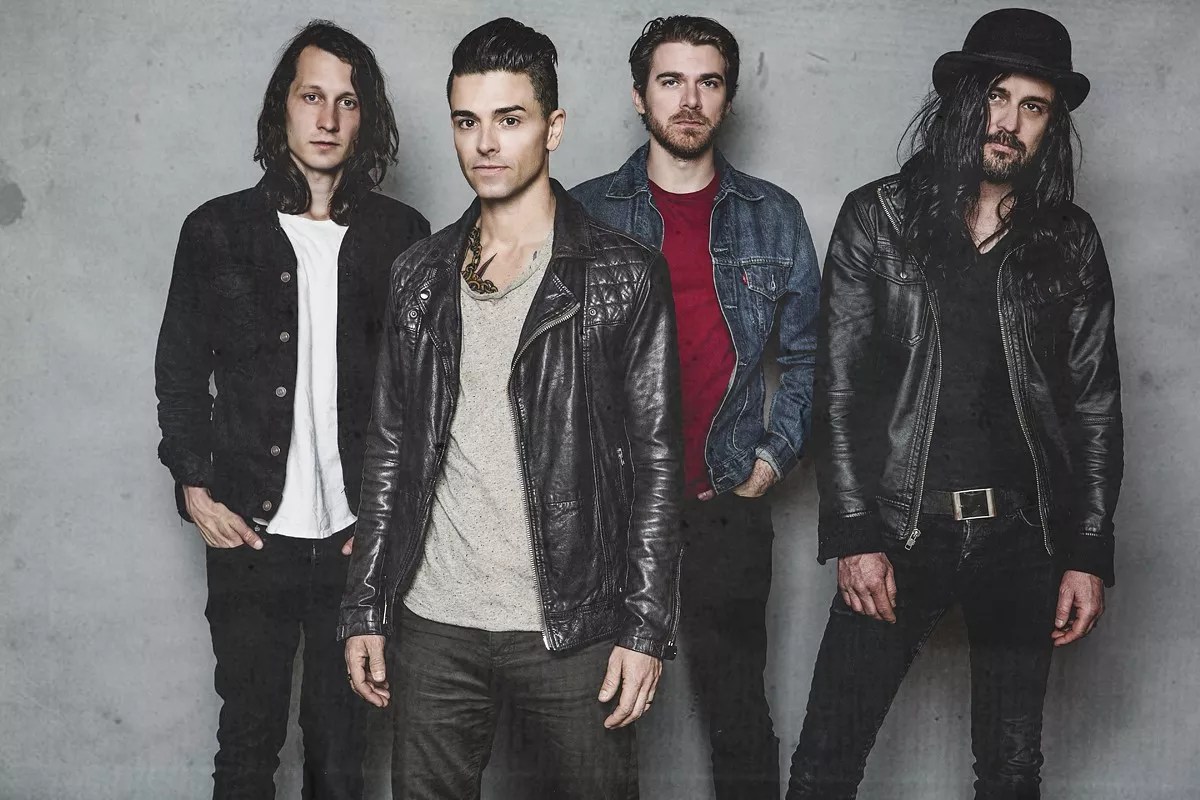 Chris Carrabba Brings Dashboard Confessional Home to South Florida