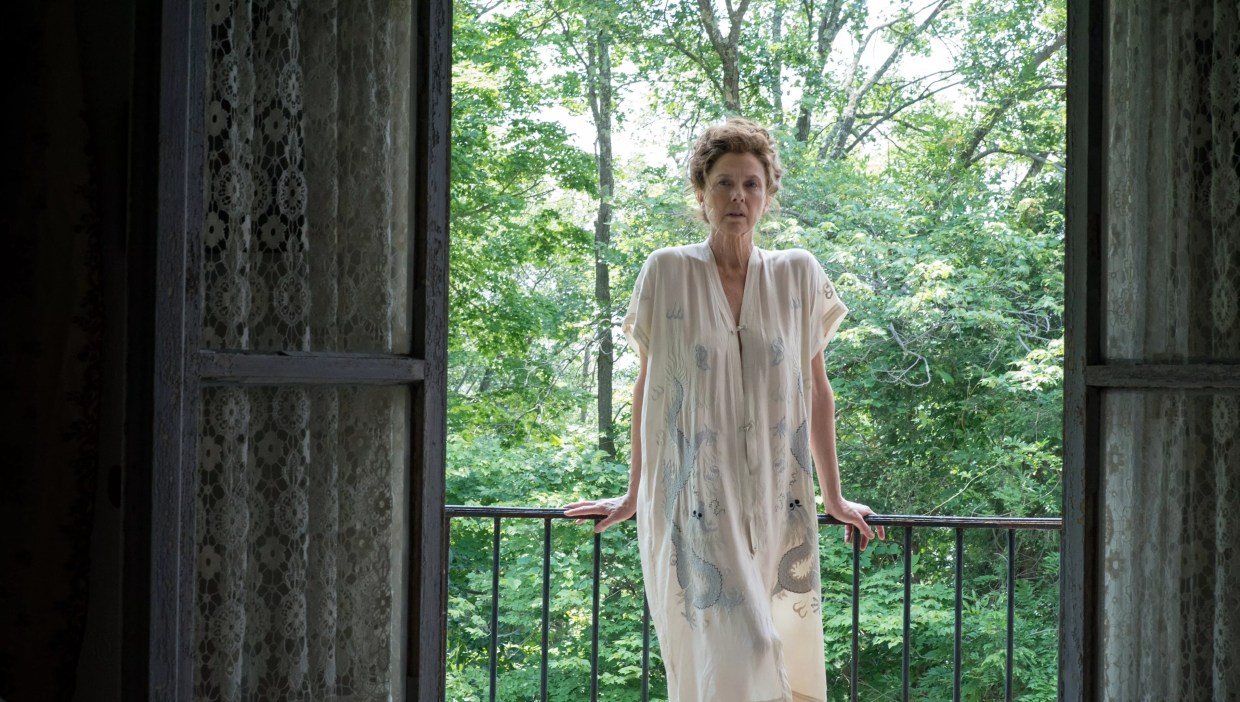 An Aggressive, Restless Film Adaptation Can’t Quite Kill Chekhov’s <i>Seagull</i>