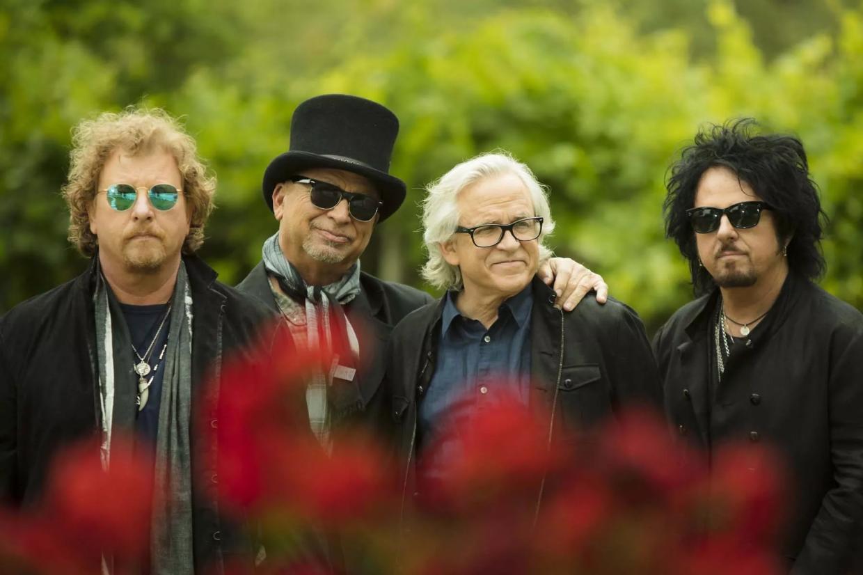 Toto’s Self-Proclaimed “Nicest Guy in the World” Steve Lukather Will “Destroy You”