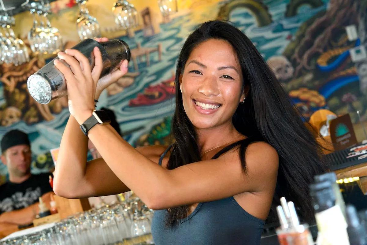 A Guide to Clematis Street Nightlife