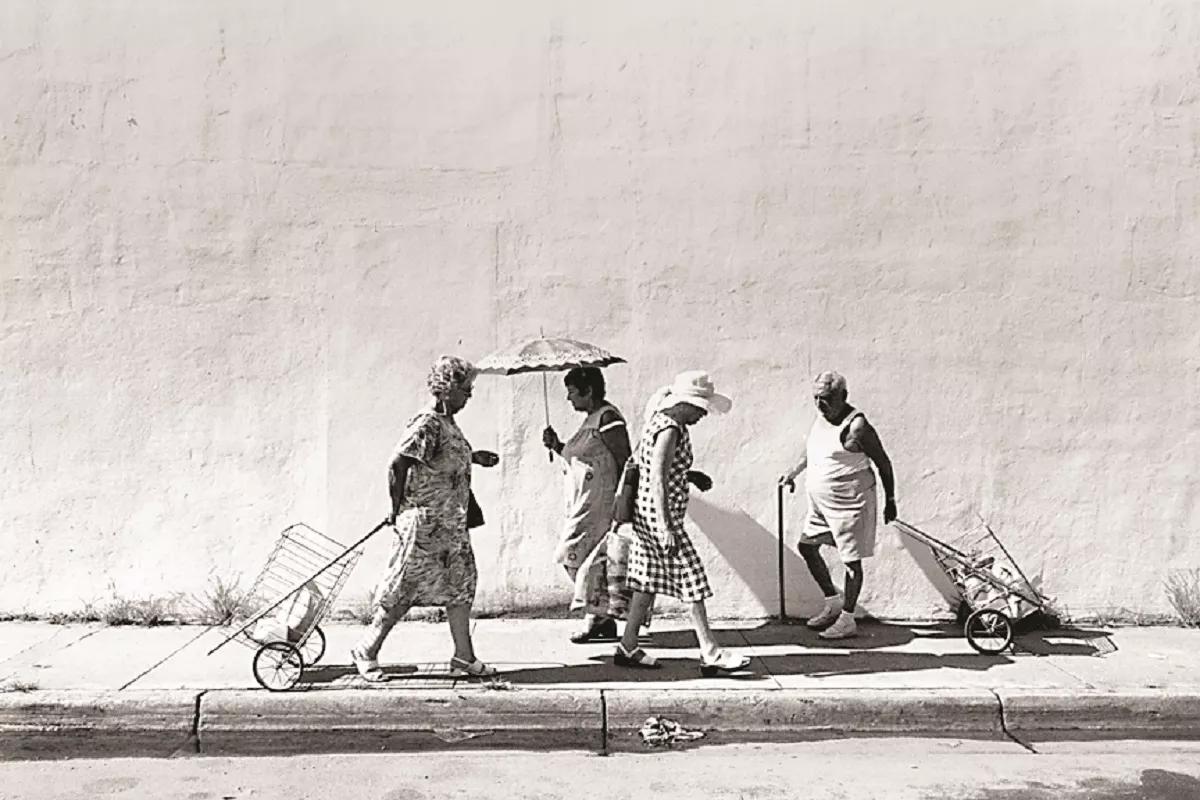 Gary Monroe’s and Andy Sweet’s Photos Recall Bygone Days of Miami Beach