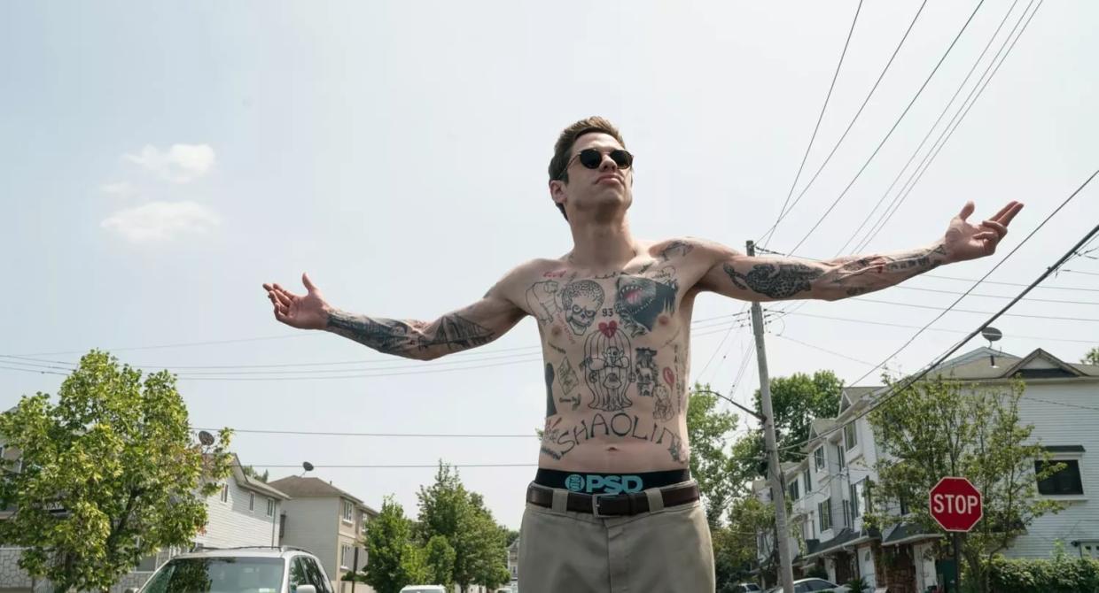 Marisa Tomei Reigns in <i>The King of Staten Island</i>