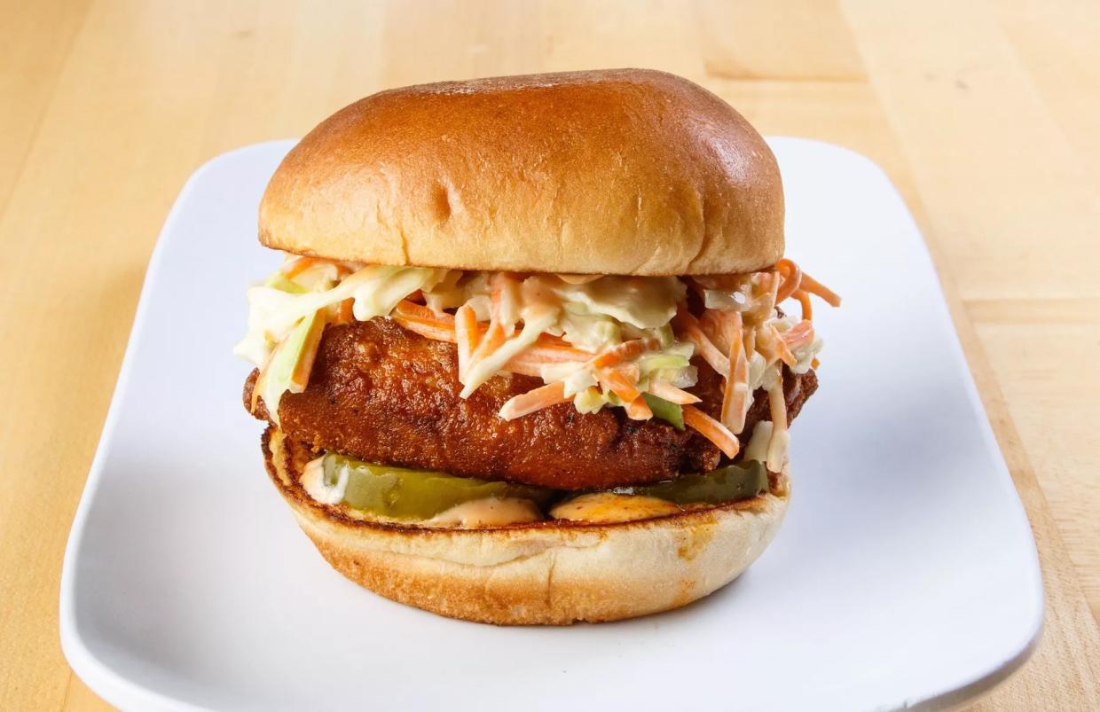 Pincho Celebrates Ten Years With $10,000 Giveaway and New Nashville Hot Chicken Sandwich