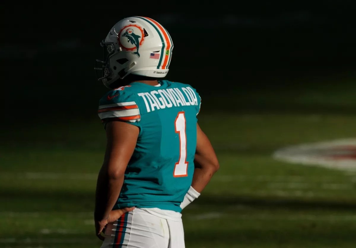 Miami Dolphins Tua Tagovailoa Injured in Painful Loss to Buffalo Bills