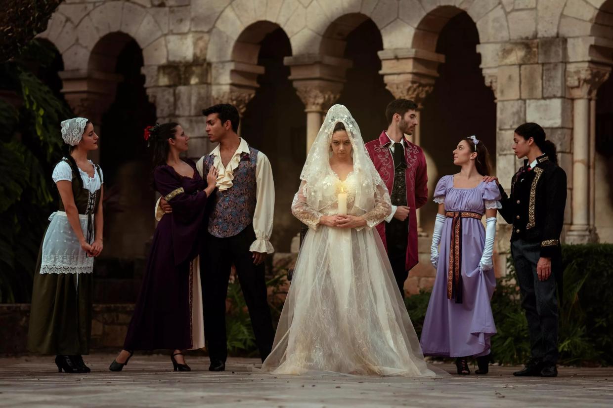 Dance Now! Miami’s Site-Specific <i>Havisham!</i> Leaps Into Classic Dickens