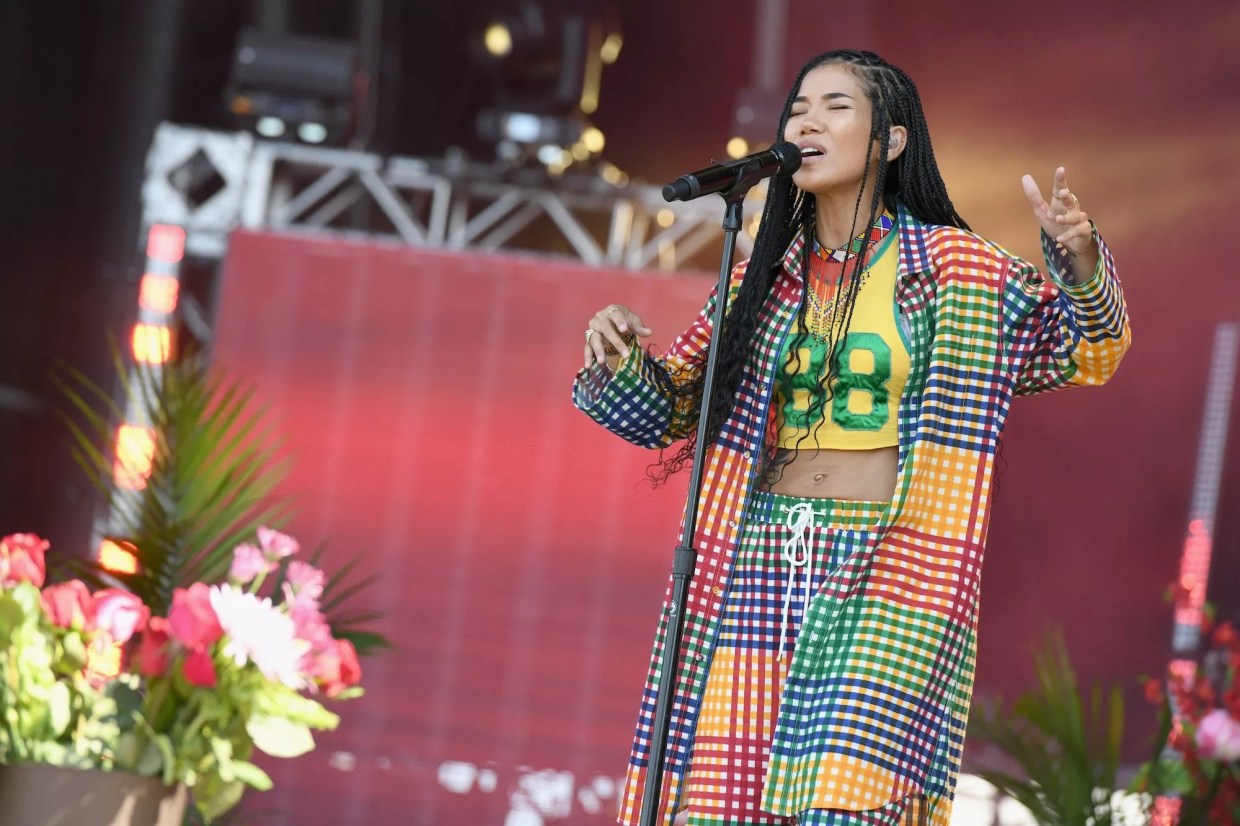 Jhené Aiko Will Bring Her Magic Hour Tour Back to South Florida
